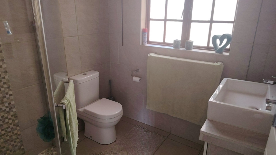4 Bedroom Property for Sale in La Hoff North West